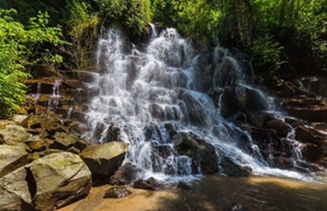 Kanto Lampo Waterfall cascading over rocks