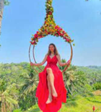 Jungle swing with rice terrace views in Bali